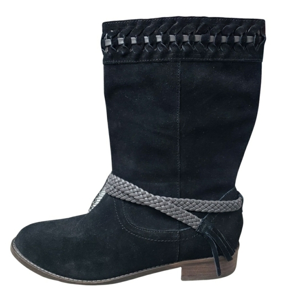 Very Volatile Boots - Picture 1 of 9